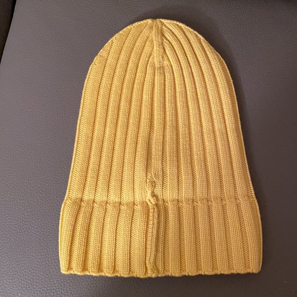 NEW Auth. MONCLER beanie, skull logo wool HAT ONE SZ FITS ALL; UNISEX - Picture 6 of 16